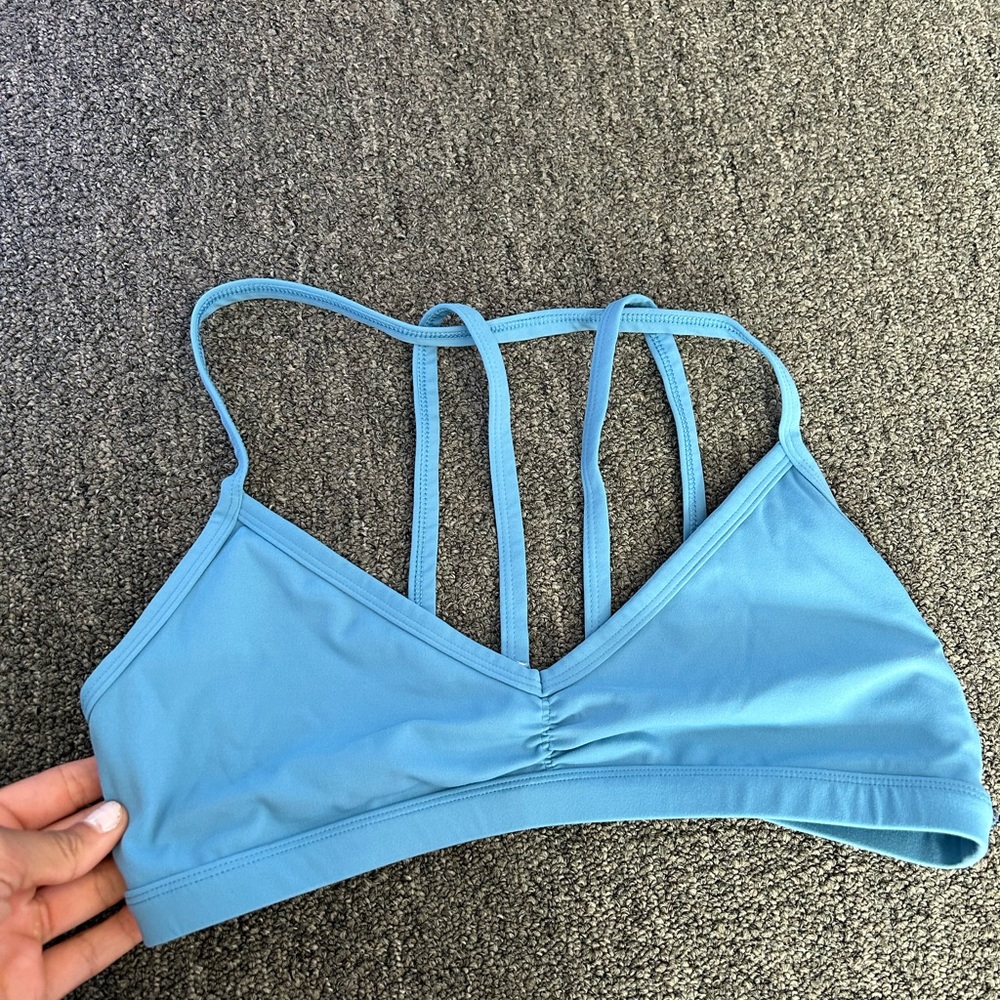 sports bra